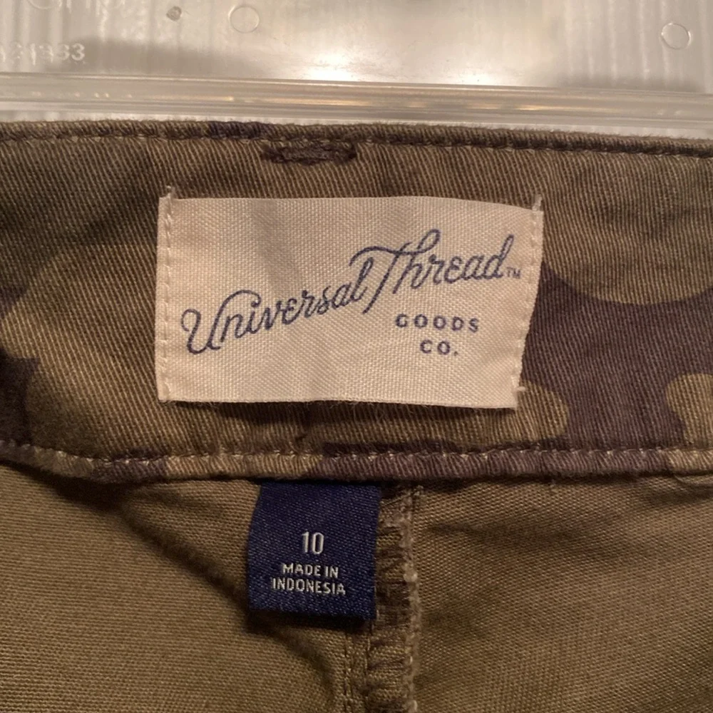 Brand New Universal Thread Camo Pants…size 10 - Picture 4 of 6